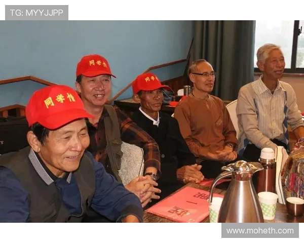 幸运的奶奶:岁月流转,爱意永恒,她的人生秘诀令人称羡 幸运的奶奶:岁月流转,爱意永恒,她的人生秘诀令人称羡